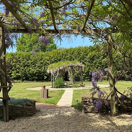 Ferienwohnung Granby Estate The Old Pool House Bradford-On-Avon Exterior foto
