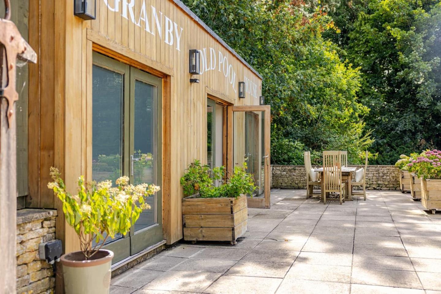 Ferienwohnung Granby Estate The Old Pool House Bradford-On-Avon Exterior foto